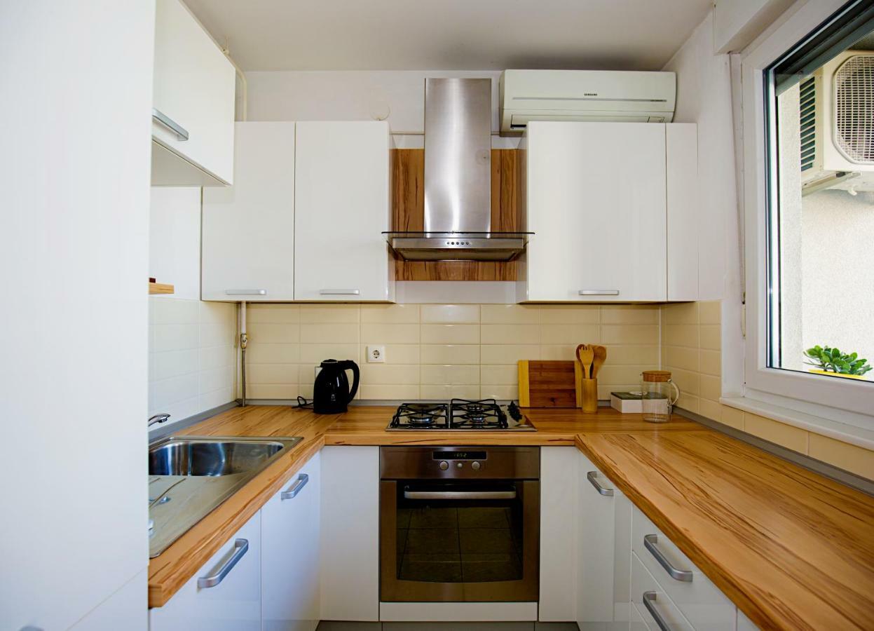 Apartment Luka ซาเกร็บ ภายนอก รูปภาพ