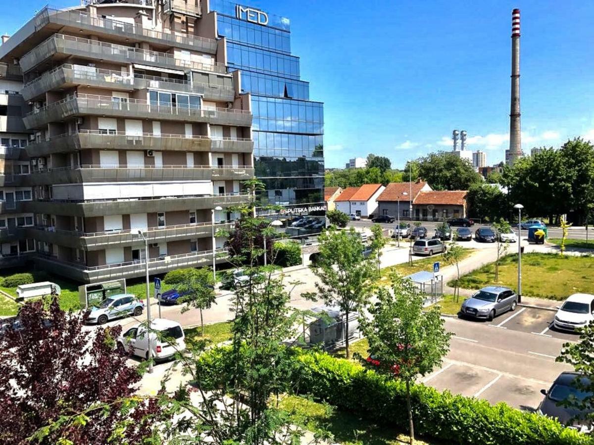 Apartment Luka ซาเกร็บ ภายนอก รูปภาพ
