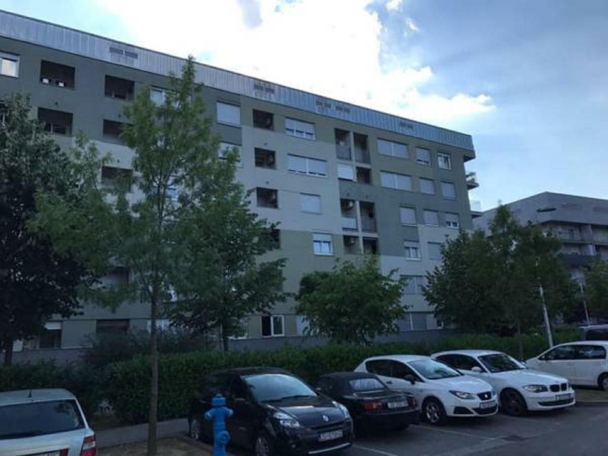 Apartment Luka ซาเกร็บ ภายนอก รูปภาพ